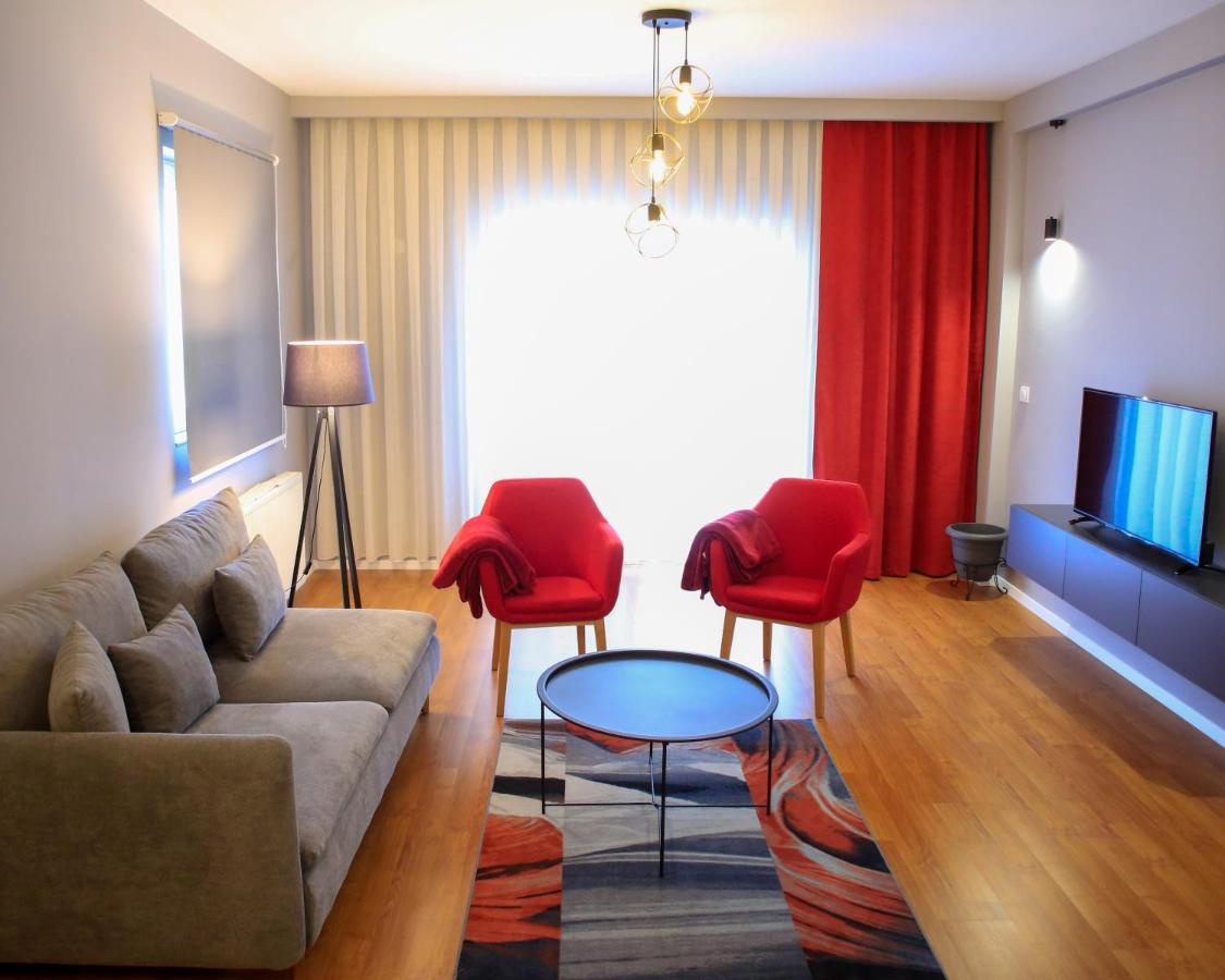 Parta Apartment Prishtine Bagian luar foto