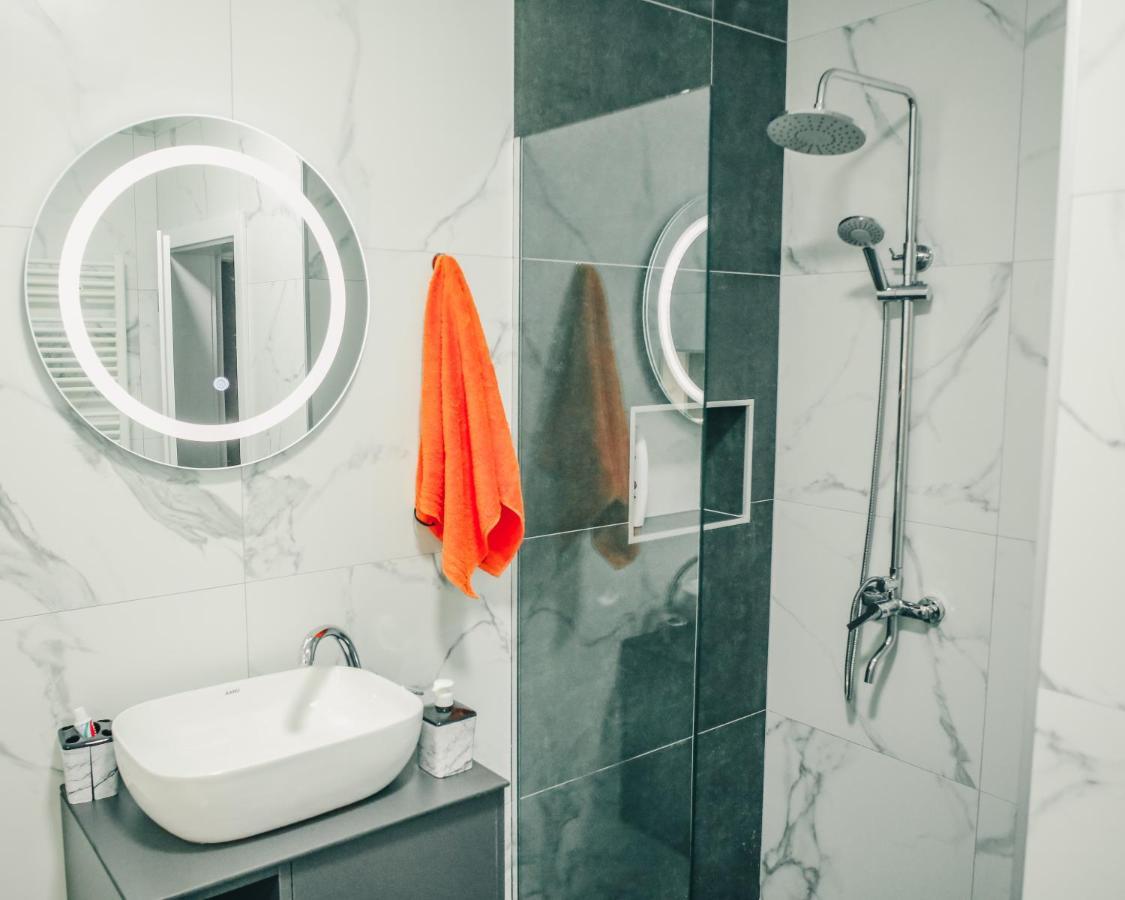 Parta Apartment Prishtine Bagian luar foto