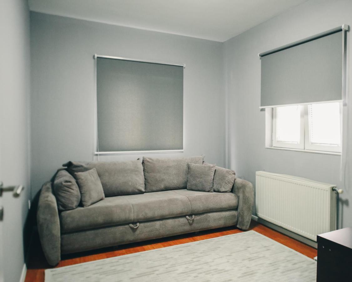 Parta Apartment Prishtine Bagian luar foto
